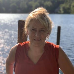 Meet your Posher, Rebecca